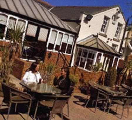 شارع تشيستر لو The Moorings Hotel المظهر الخارجي الصورة